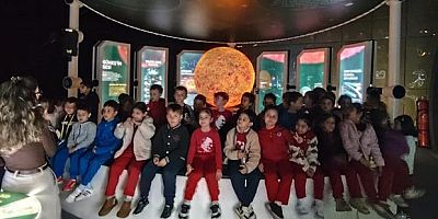 Öğrenciler uzayın derinliklerine yolculuk yaptı