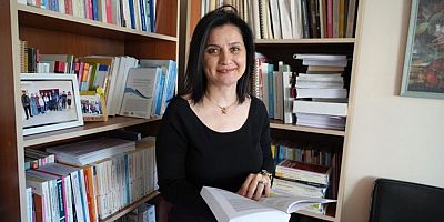 Öğretmenlere yol gösteriyor