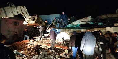 Osmaniye'de de bina yıkıldı