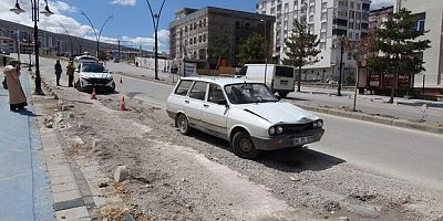 Otomobil ile kamyonet çarpıştı: 1 yaralı