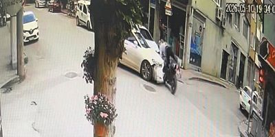Otomobil ile motosiklet kafa kafaya çarpıştı: 1 yaralı