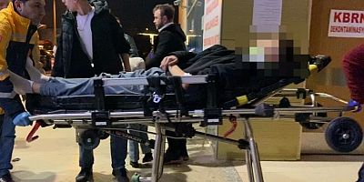 Otomobil ile motosiklet kafa kafaya çarpıştı: 2 yaralı