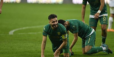 Özer Hurmacı bizim kaptanımızdır