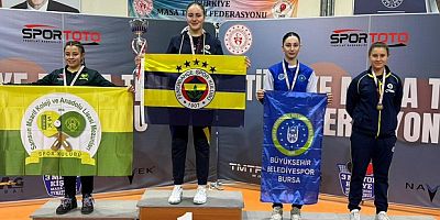 Özge Yılmaz Türkiye üçüncüsü