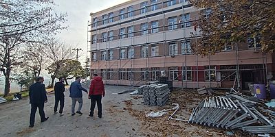 Pazaryeri’nde ki okulda güçlendirme tadilatı