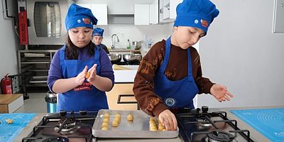 Ramazan tatlıları minik şeflerden