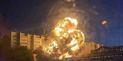 Rusya'da savaş uçağı yerleşim bölgesine düştü