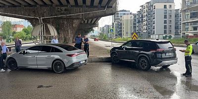 Samsun'da kavşakta kaza: 3 yaralı