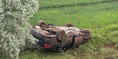 Şarampole devrilen otomobildeki 4 kişi yaralandı