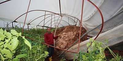 Seralara dev kayalar düştü