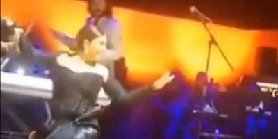 Sibel Can, konserinde talihsiz kaza geçirdi!