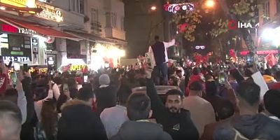 Taksim’de Faslıların tarihi sevinci