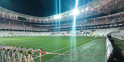 Taraftarlar güvenli bir şekilde stat dışına çıkarıldı