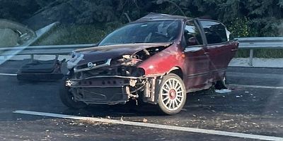 Tarsus'ta otomobiller çarpıştı: 1 ölü, 2 yaralı