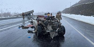 Tatvan’da feci kaza: 2 ölü, 5 yaralı
