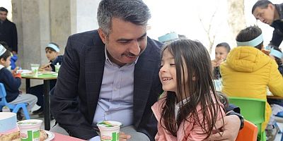 Tekne orucu tutan çocuklara iftar