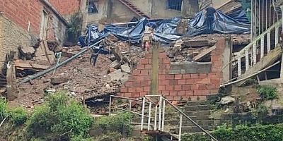 Toprak kayması: 22 ölü, en az 50 kayıp