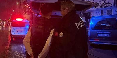 Tüfekle dolaşan çocuk, kovalamaca sonucu yakalandı