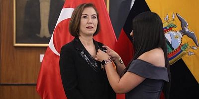Türkiye’nin Ekvador Büyükelçisi Yalçın’a onur nişanı