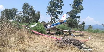 Uçak araziye düştü: 2 yaralı