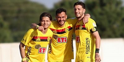 Vali Yılmaz ve Milletvekili Hatipoğlu’ndan şampiyonluk mesajı