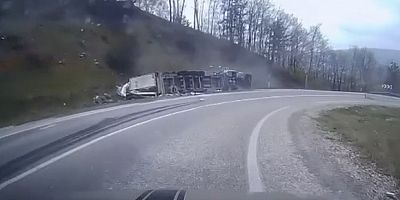 Virajı alamayan tır devrildi