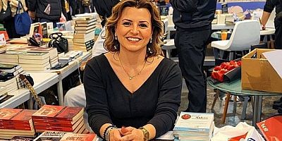 Yazar Ayten Öztürk bıçaklanarak öldürüldü