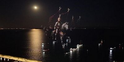 Yenikapı Sahili’nde 1453 dronla fetih şöleni