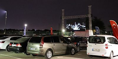 Yıldızların altında sinema keyfi