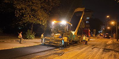 Yollarda asfalt mesaisi sürüyor