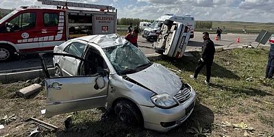 Yozgat'ta iki otomobil çarpıştı: 1 ölü, 1 yaralı