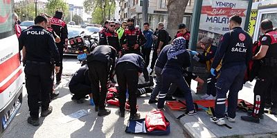 Yunus timleri kaza yaptı: 2 polis yaralı