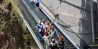 Yürüyen merdivenler tekrar Bursalıların hizmetinde