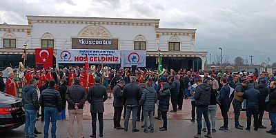 Yüzde 73 zammı mehterle kutladılar