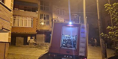 Zonguldak’ta 3 katlı apartmanda yangın paniği
