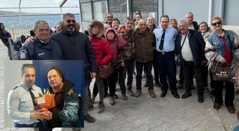 Türk turistlerden Yunanlı komisere çiçekli teşekkür