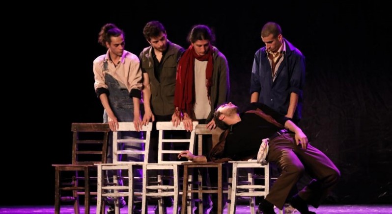  'Üç Nefeslik Rüya' ile sahneye taşındı