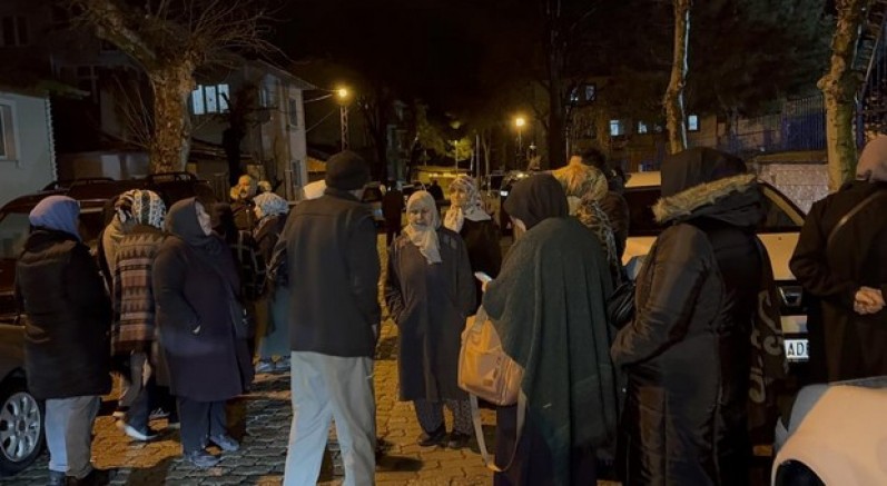 Umre vaadiyle 17 kişiyi dolandırdılar