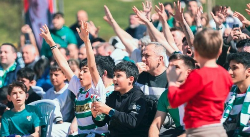 Yeşil-beyaz coşku dev ekrana taşındı