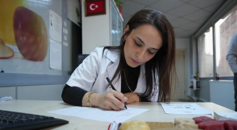 Yetersiz su, sahur yapmama ve hızlı iftar