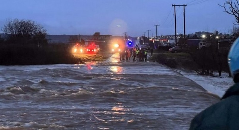 Yunanistan'da sel sularına kapanan sürücü hayatını kaybetti