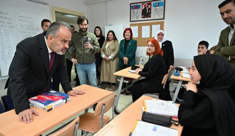 10 bin öğrencinin bursu hesaplara yattı