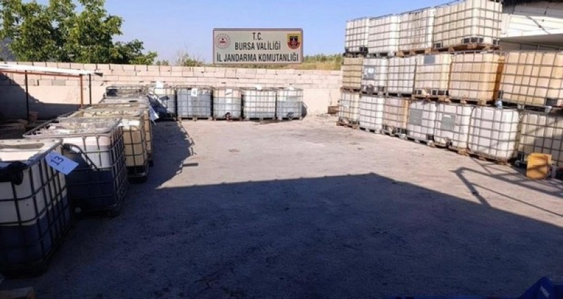 10 milyon liralık sahte madeni yağ operasyonu