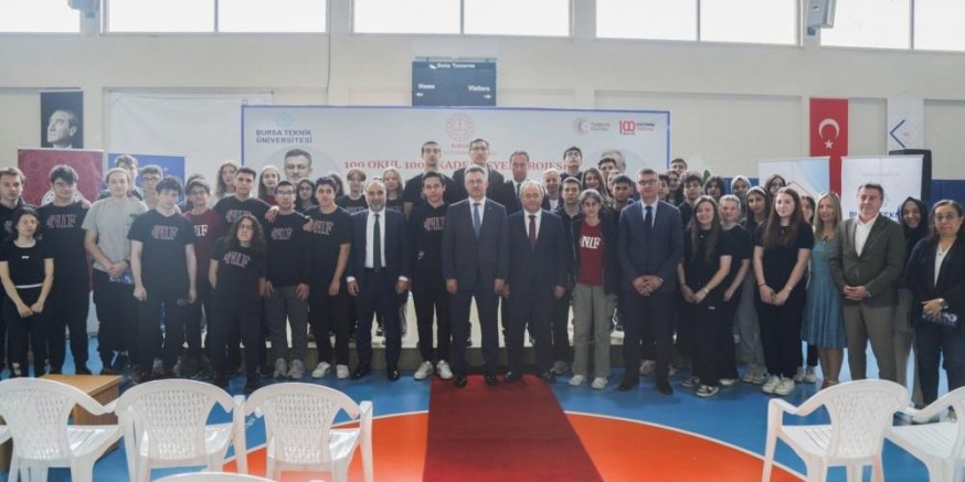'100 Okul 100 Akademisyen Projesi'nin ilki Bursa'da gerçekleşti