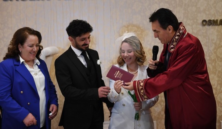 14 Şubat'ta Başkan Dündar'dan sürpriz