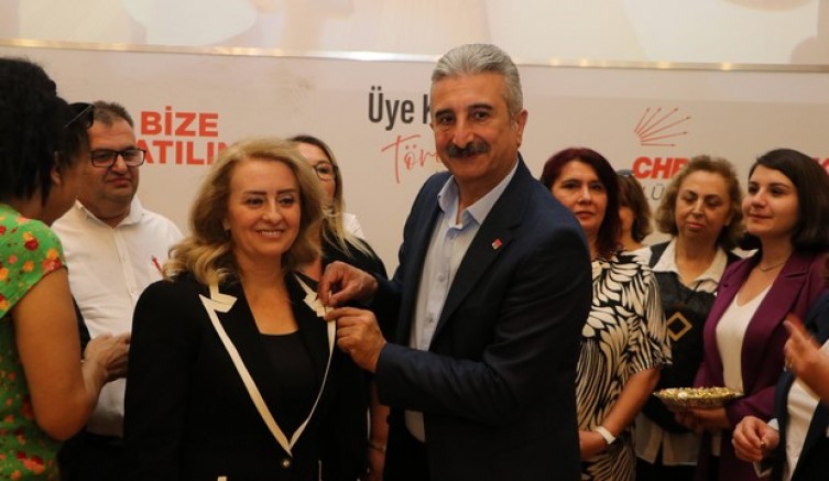 150 Kişi CHP üyesi oldu