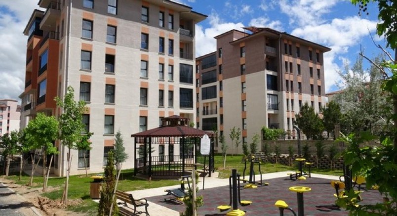 18 yaşındaki genç kız parkta ölü bulundu