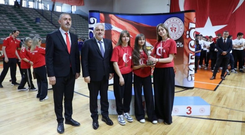 19 Mayıs, İnegöl'de coşkuyla kutlandı