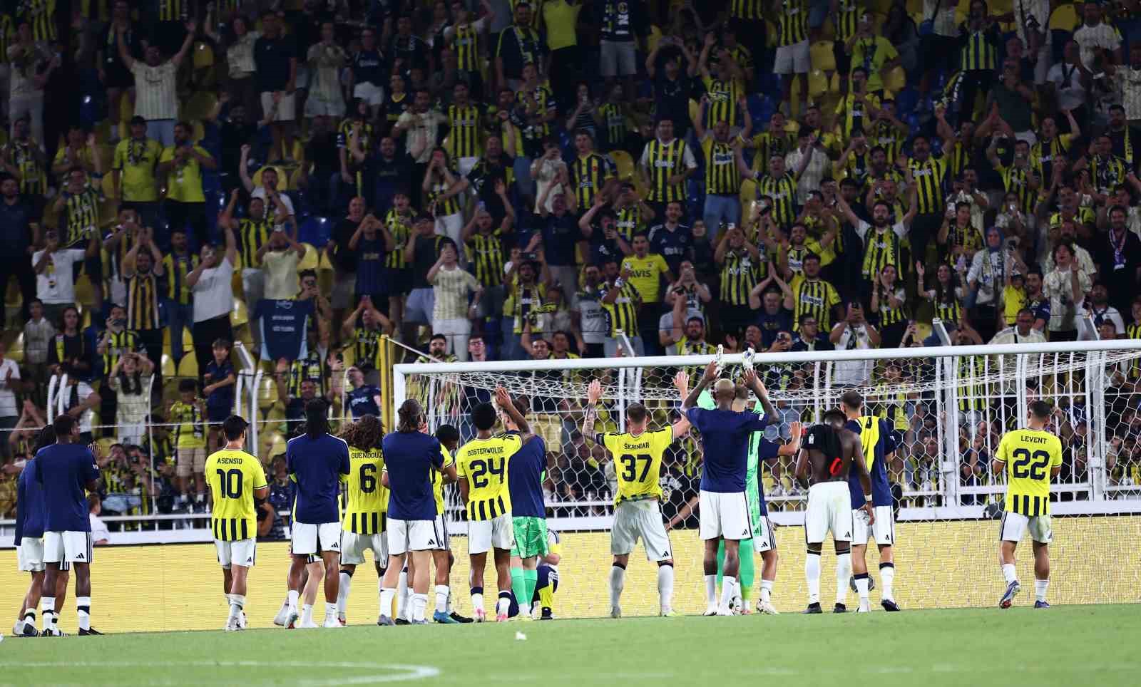 Fenerbahçe, evinde 3 maç sonra kazandı