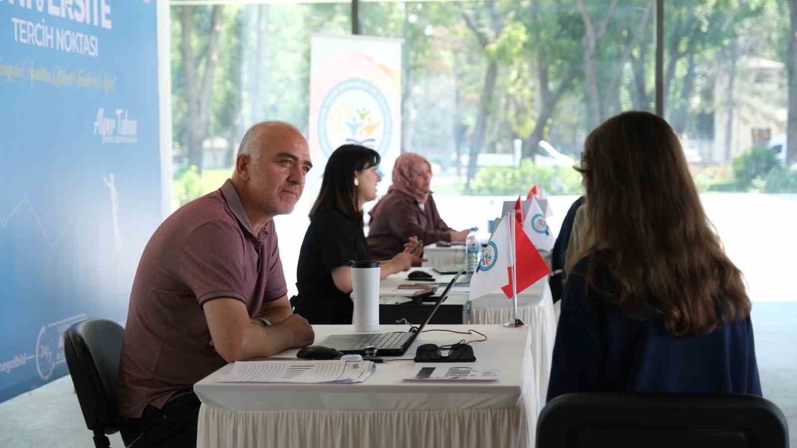İnegöl Belediyesi’nden YKS tercih danışmanlığı
